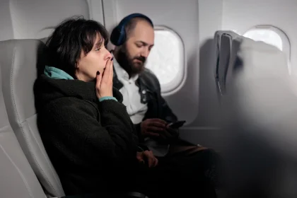 delta flight dl275 diverted lax