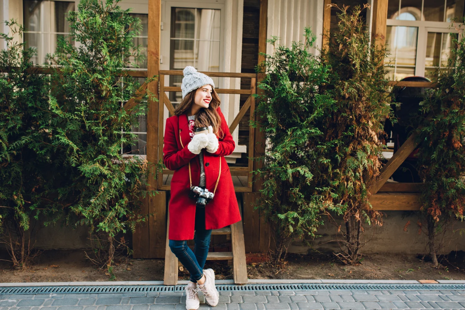 winter maternity fashion
